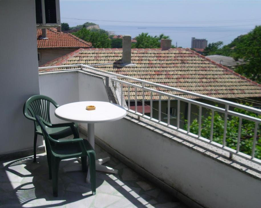 Guest House Villa Katty Balchik Ruang foto
