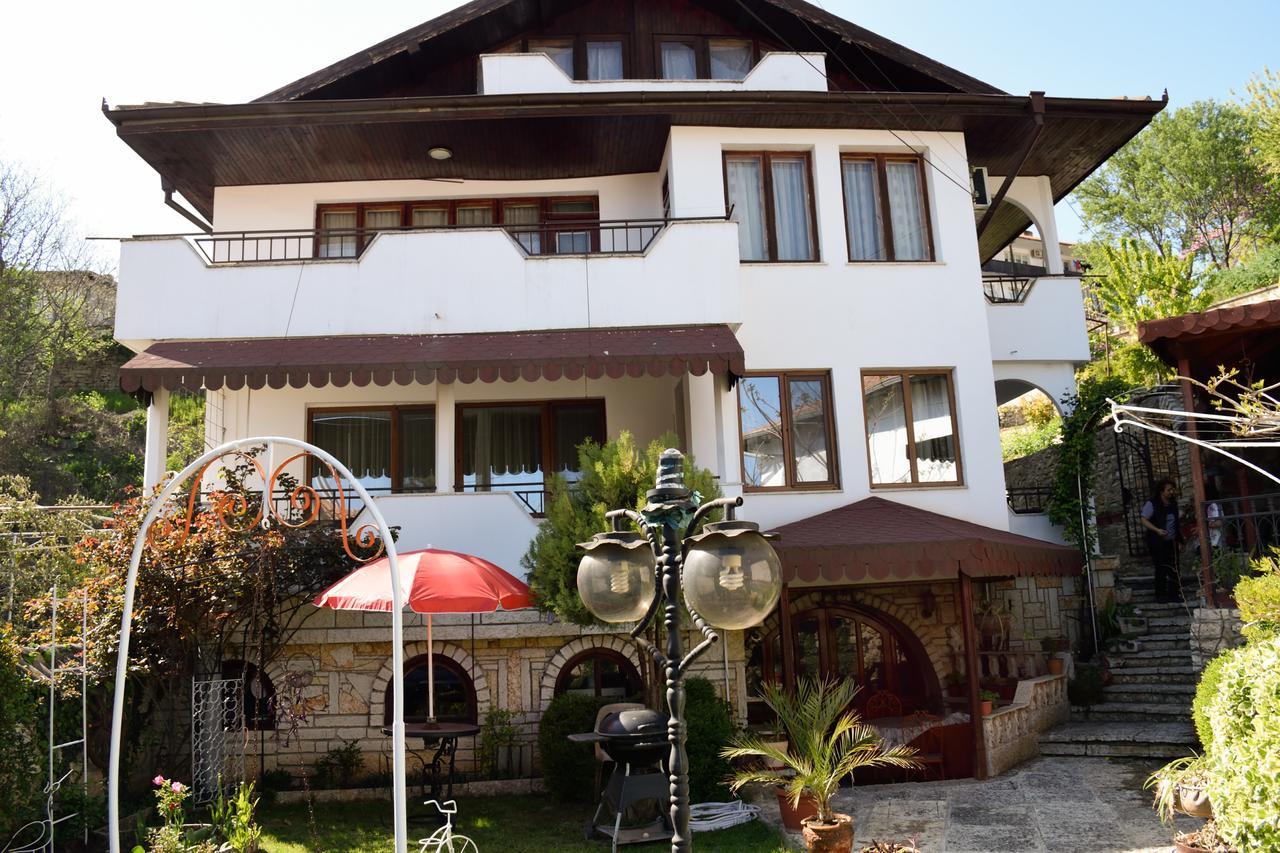 Guest House Villa Katty Balchik Bagian luar foto